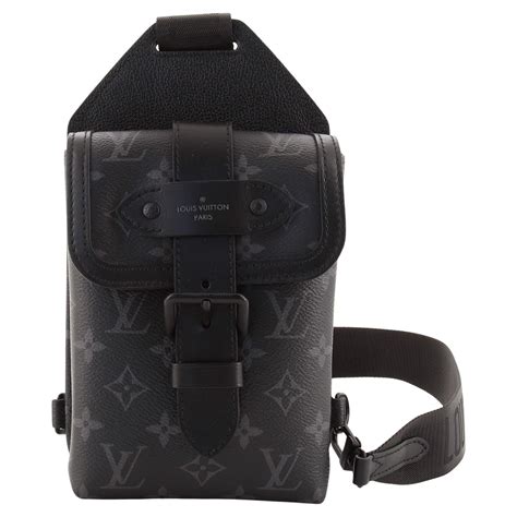 Louis Vuitton saumur slingbag